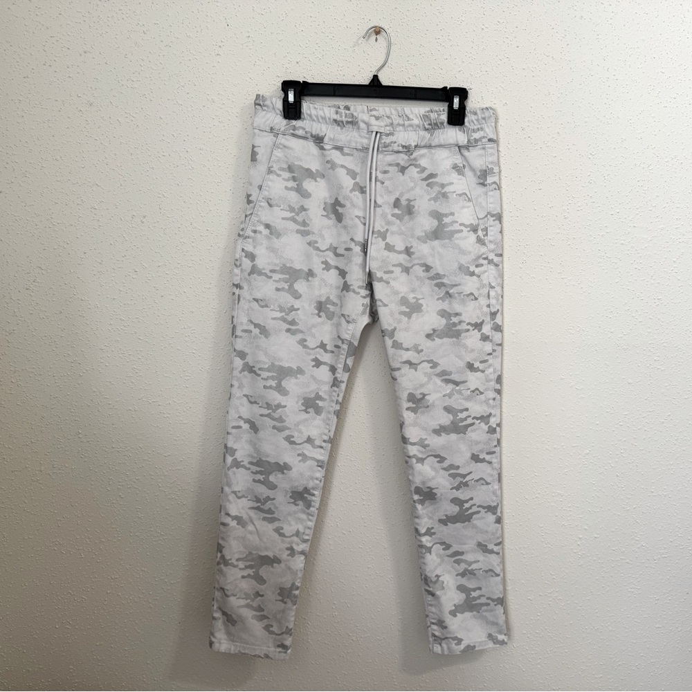Bevy Flog Shely Silver Camo Jogger Cargo Pants - Size 30